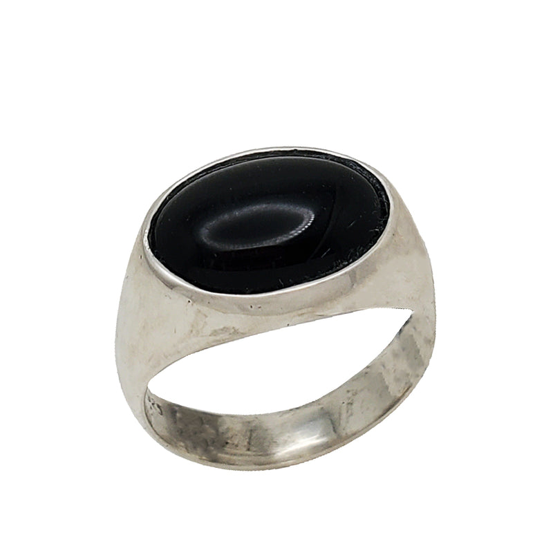 Black Onyx Oval Shaped Signet Ring (14K)