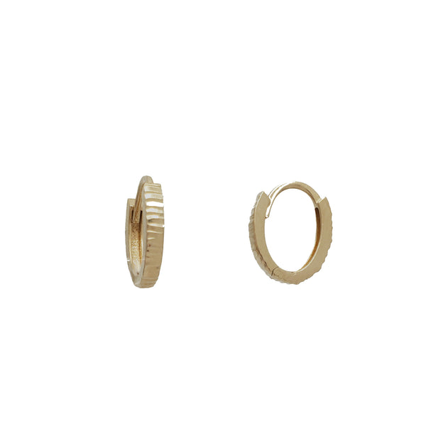 Diamond-Cut Oval Huggie Earrings (14K)