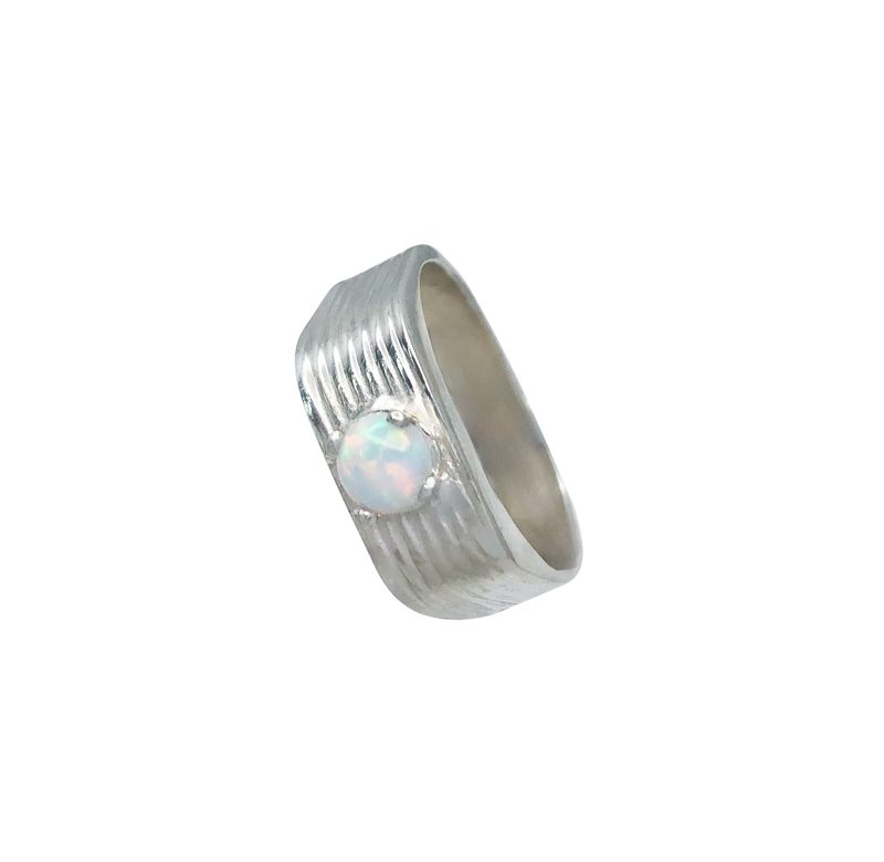 Round Opal Ring (Silver)