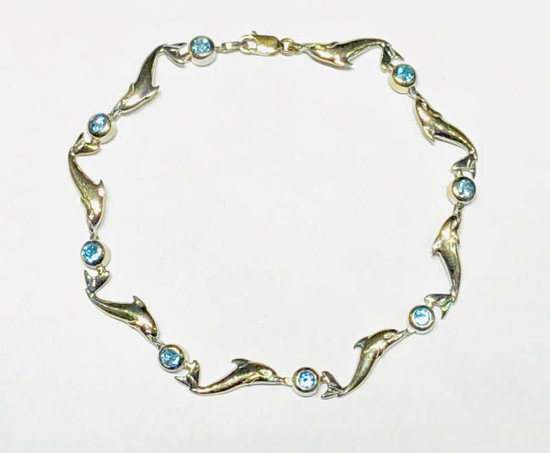 Dalben Aquamarine Diamond Gold Bracelet | White gold bracelet, Jewelry,  Diamond bracelets