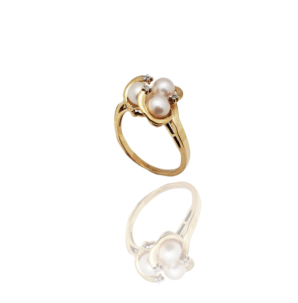 Pearl Triplet Cocktail Ring (10K)